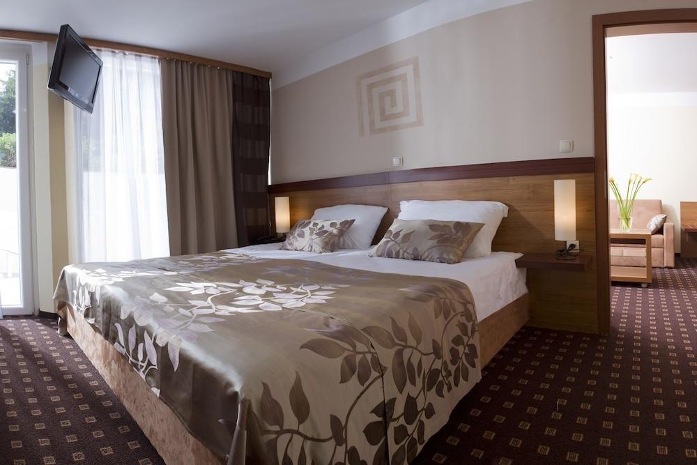 קופר Hotel Aquapark Zusterna מראה חיצוני תמונה