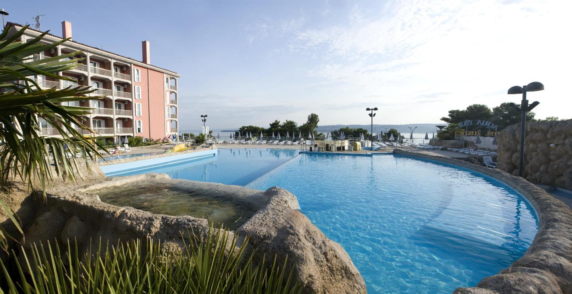 קופר Hotel Aquapark Zusterna מראה חיצוני תמונה