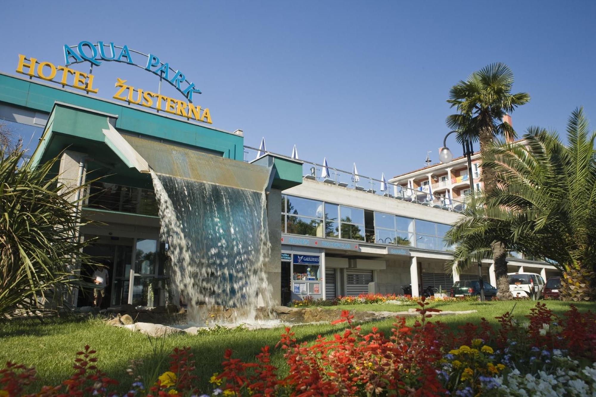 קופר Hotel Aquapark Zusterna מראה חיצוני תמונה