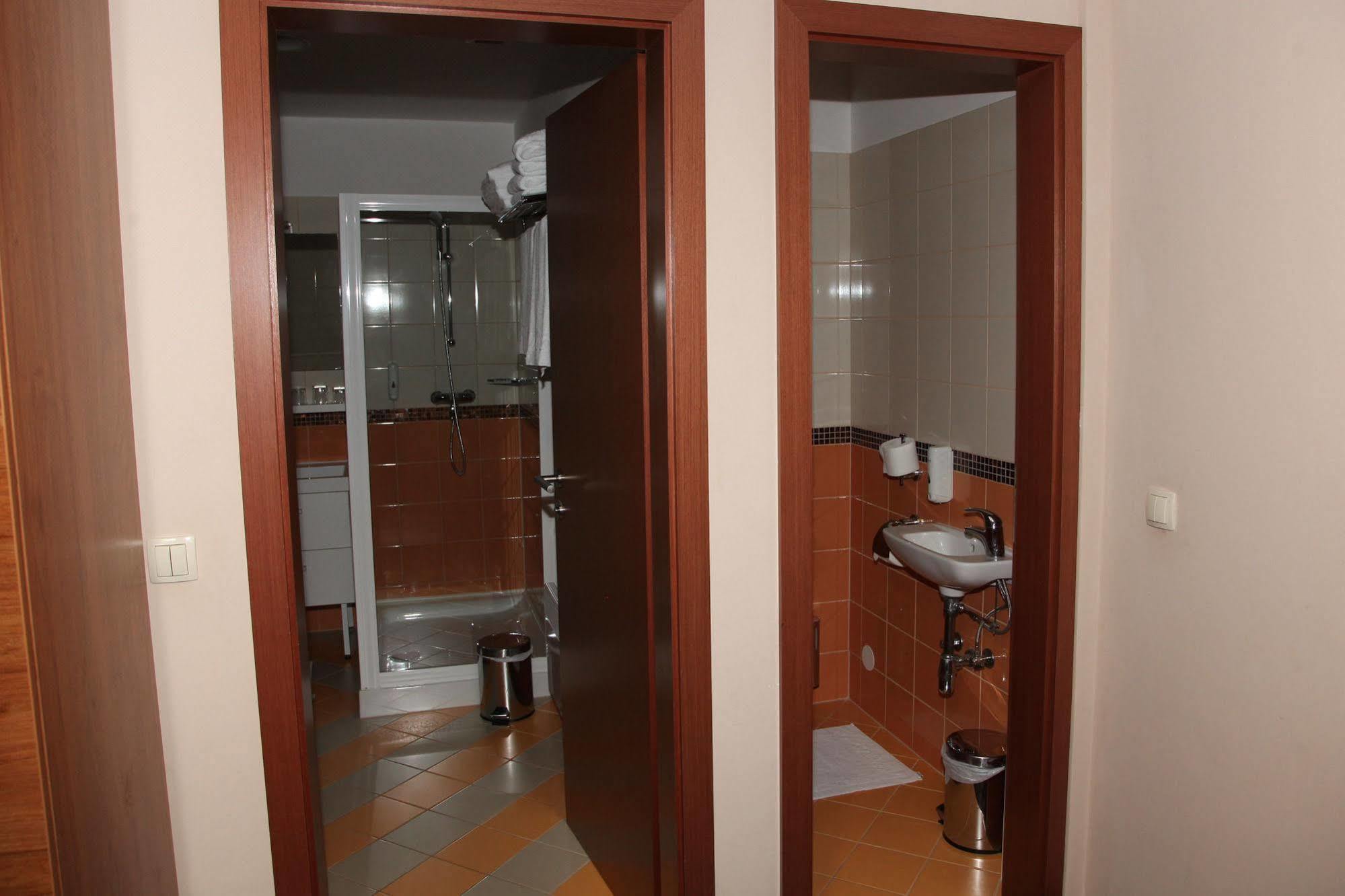 קופר Hotel Aquapark Zusterna מראה חיצוני תמונה