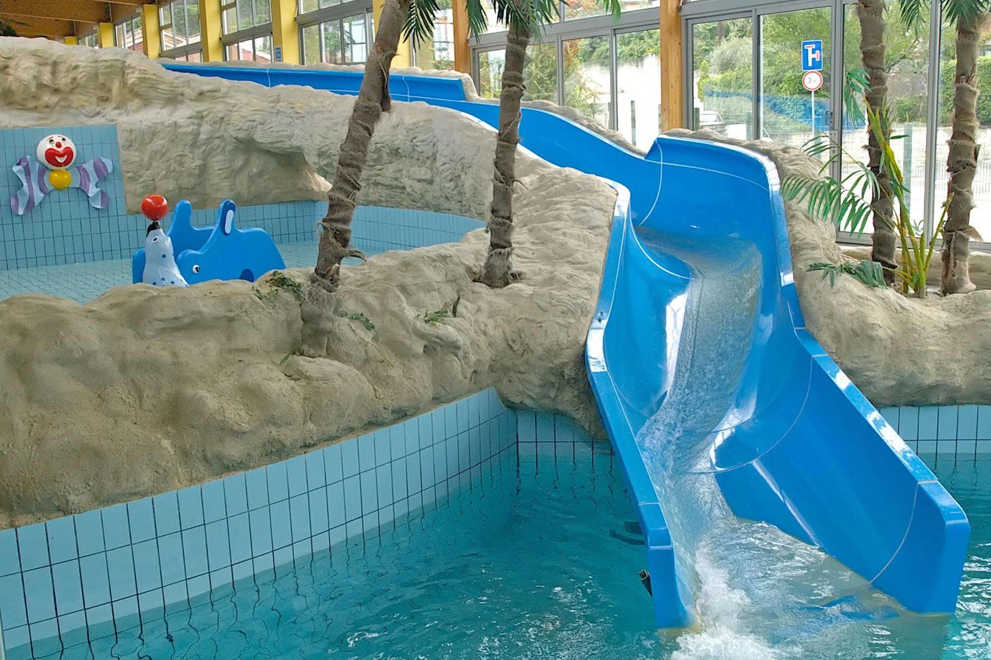 קופר Hotel Aquapark Zusterna מראה חיצוני תמונה